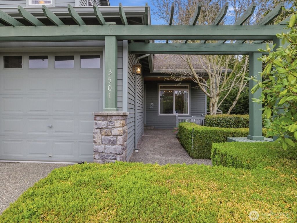 Photo of 3501 166 Street SW, Lynnwood, WA 98037 (MLS # 2511426)