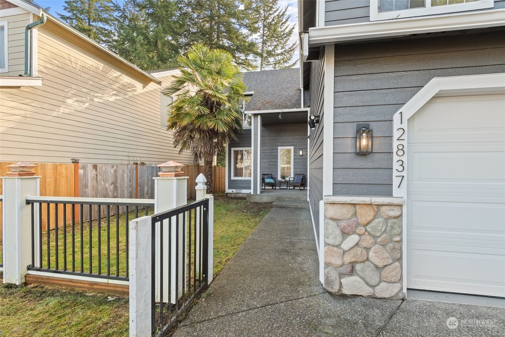 Photo of 12837 SE 175th Court, Renton, WA 98058 (MLS # 2321526)