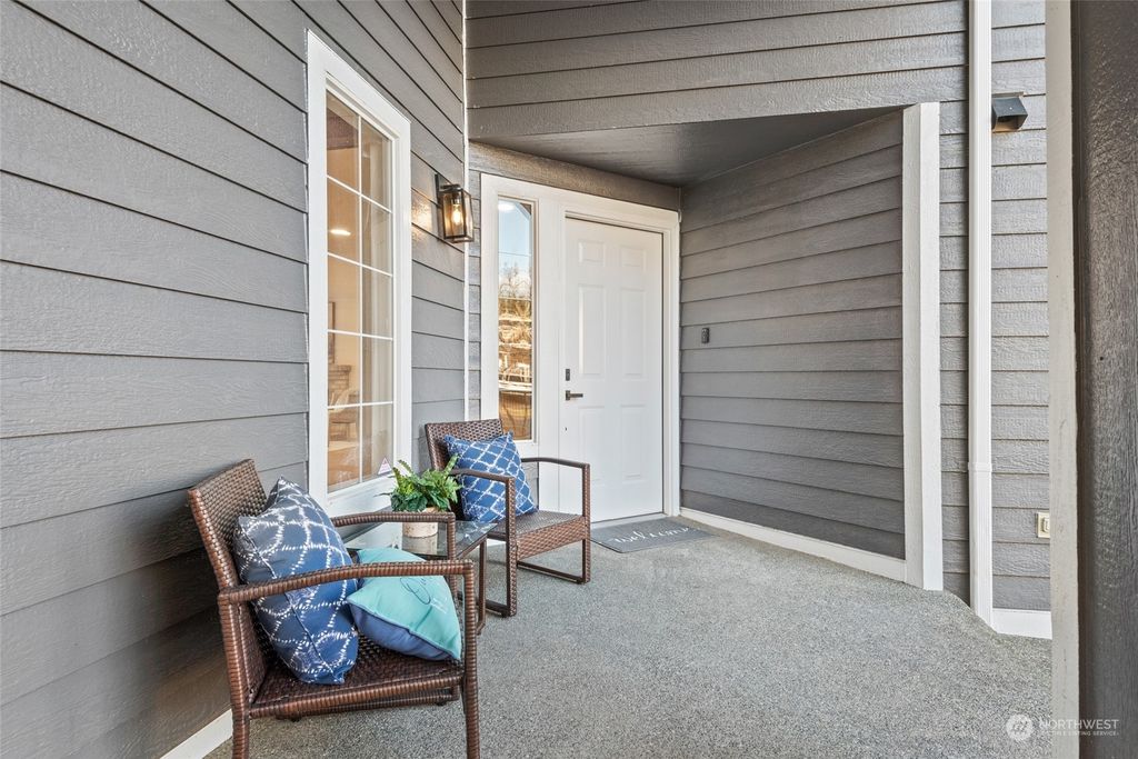 Photo of 12837 SE 175th Court, Renton, WA 98058 (MLS # 2321526)