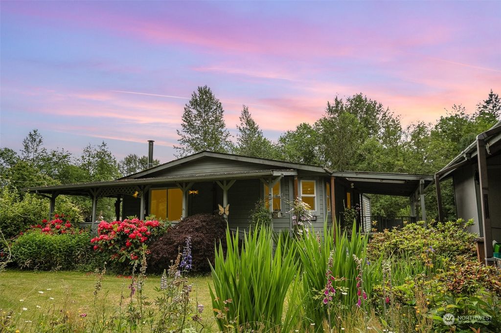 Photo of 20116 6th Street NE, Snohomish, WA 98290 (MLS # 2272869)