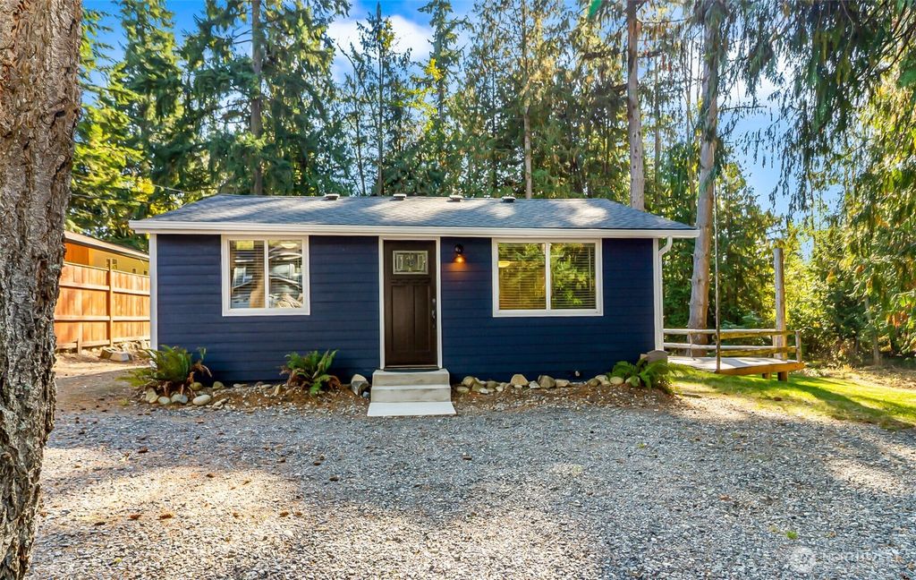 Photo of 726 109th Street SE, Everett, WA 98208 (MLS # 2529953)