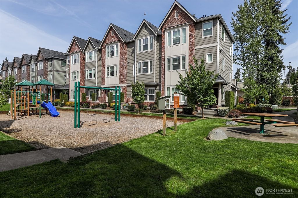 Photo of 1928 112th Place SE #1928, Everett, WA 98208 (MLS # 2496462)