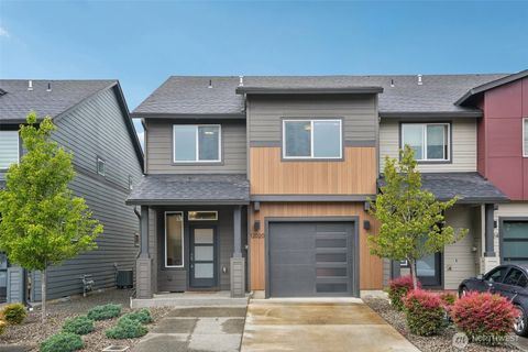 Photo of 12020 NE 108th Street, Vancouver, WA 98662 (MLS # 2498332)
