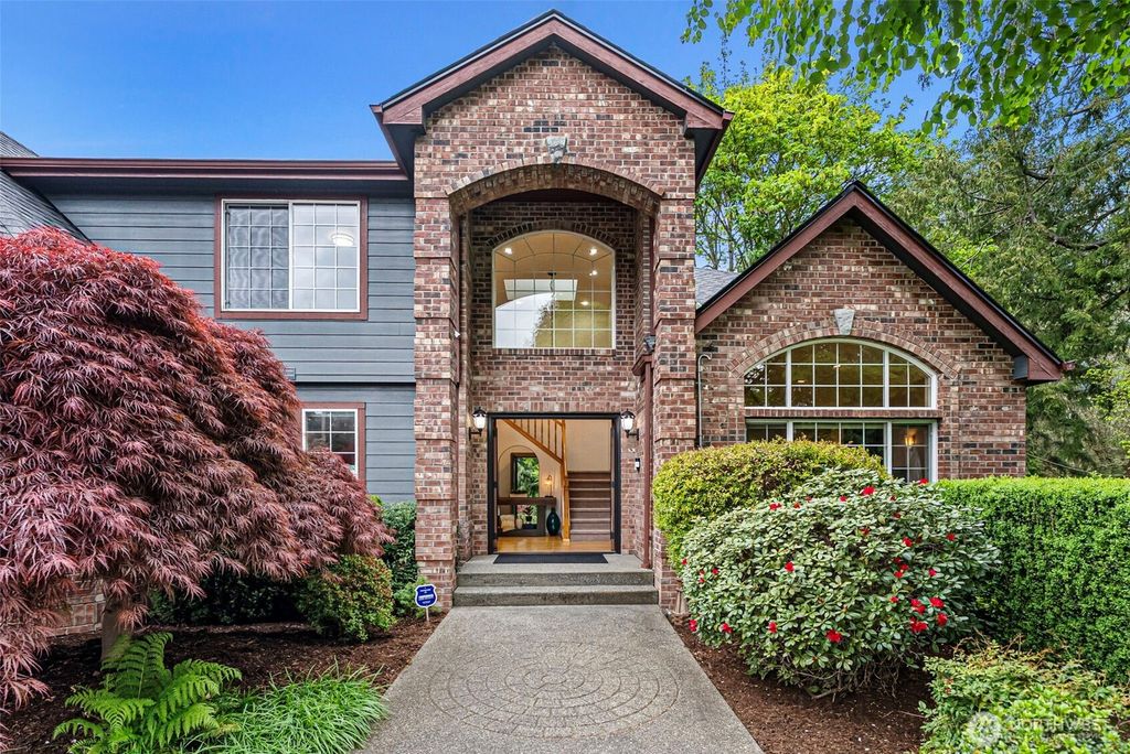 Photo of 2121 90th Street E, Tacoma, WA 98445 (MLS # 2515211)