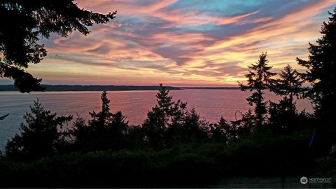 A home in Camano Island