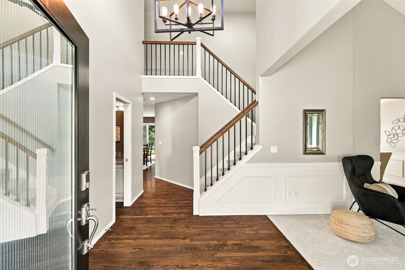 4407 Country Club Drive NE