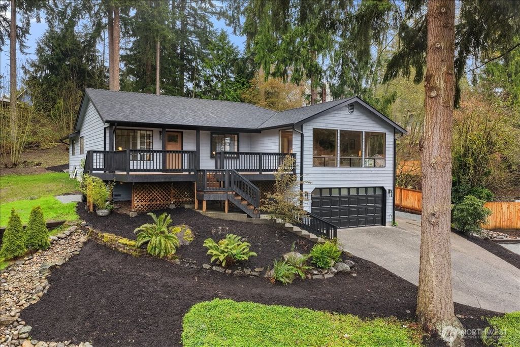 Photo of 5031 98th Street SW, Mukilteo, WA 98275 (MLS # 2500056)