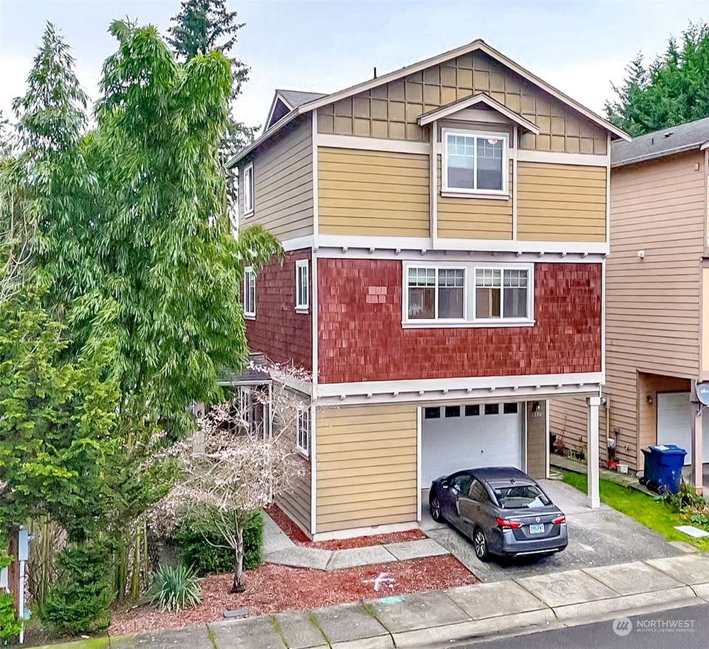 Photo of 1256 Ash Ave Ave #112, Marysville, WA 98270 (MLS # 2319044)