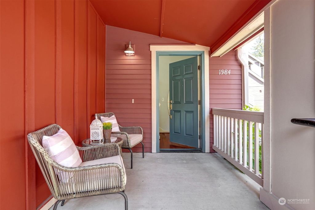 Photo of 1984 17th Avenue NE, Issaquah, WA 98029 (MLS # 2165699)