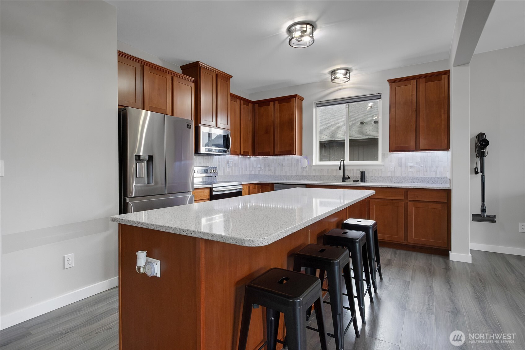 16414 Canal Court SE