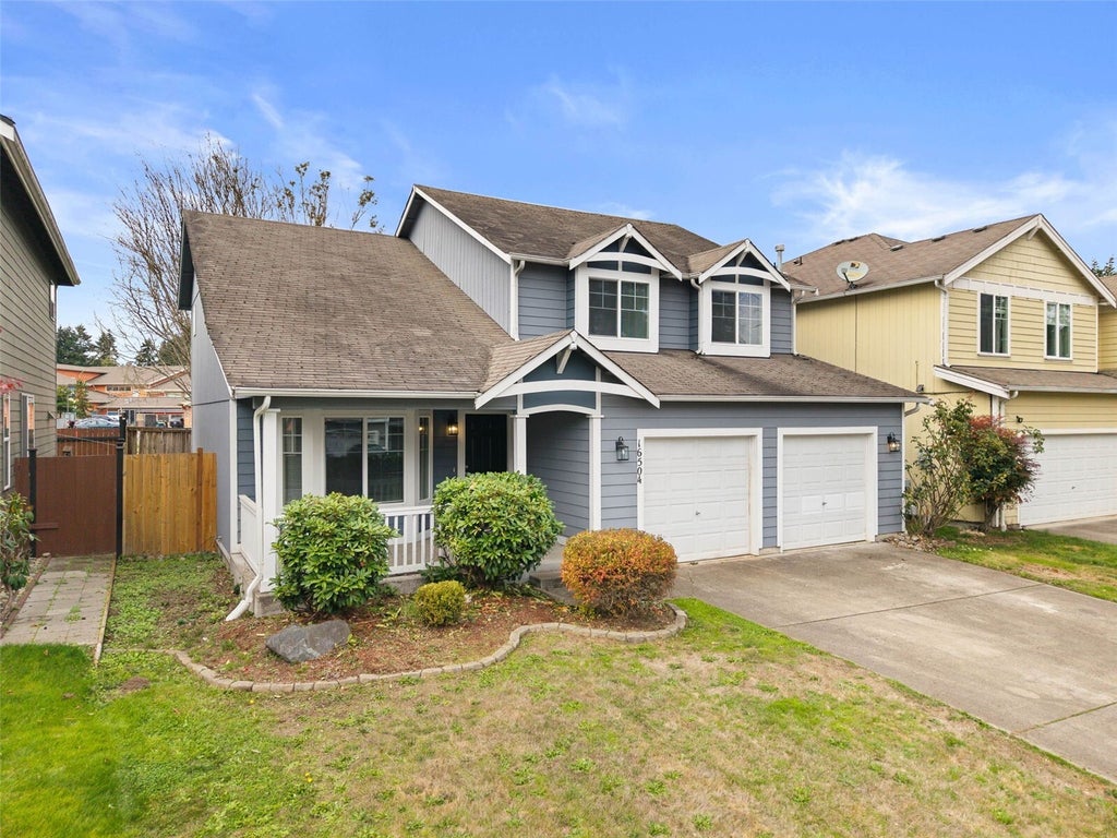 Photo of 16504 129th Avenue Ct E, Puyallup, WA 98374 (MLS # 2595091)
