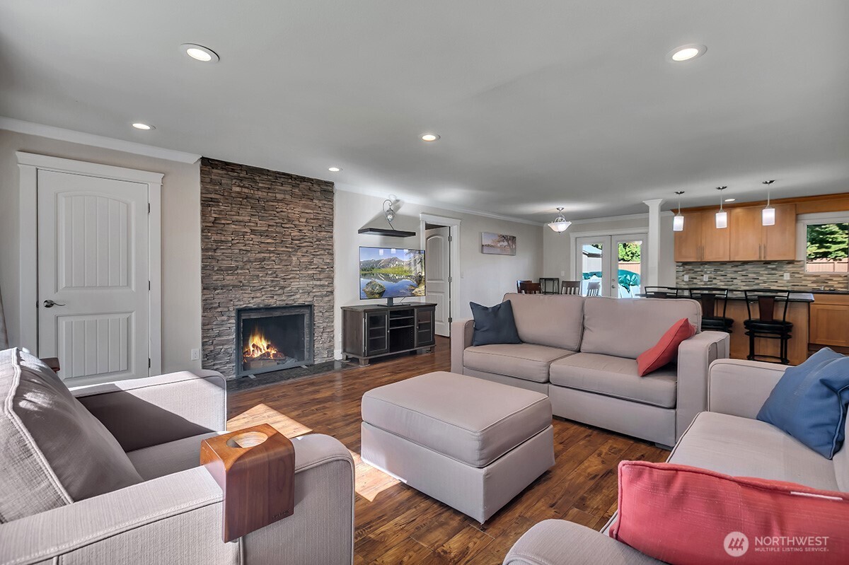 6423 47th Street Ct W