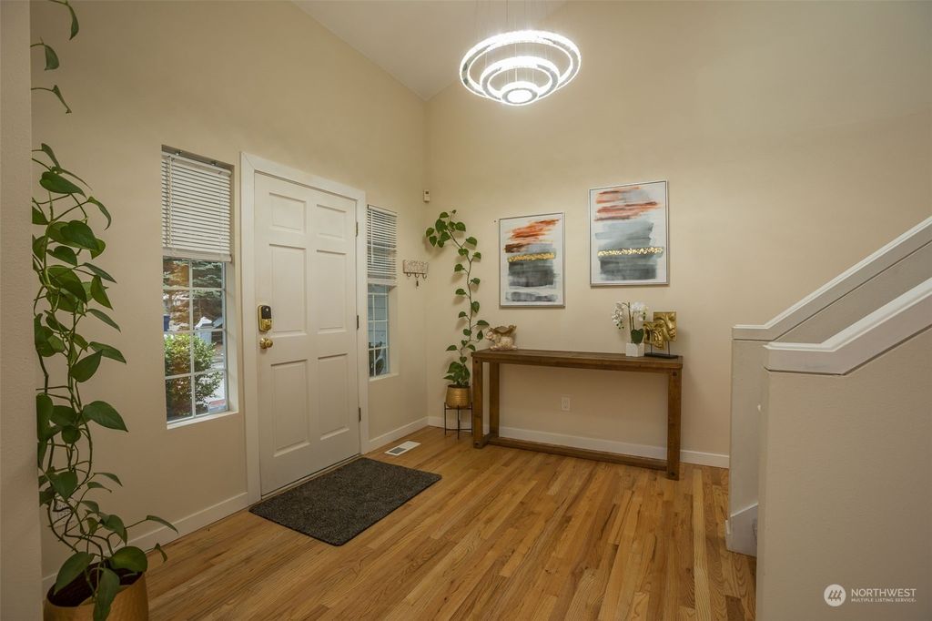 Photo of 21502 NE 9TH Place, Sammamish, WA 98074 (MLS # 2204690)