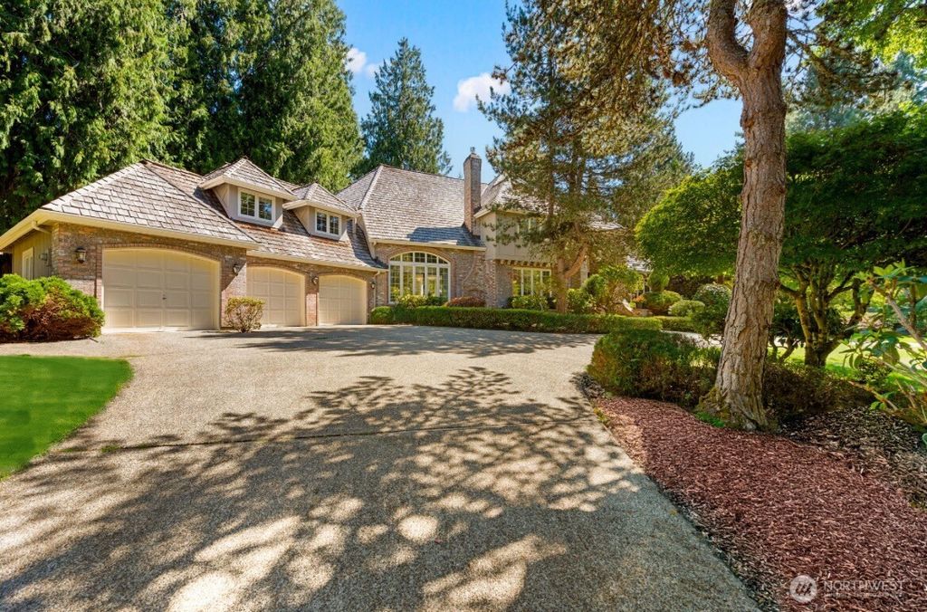 Photo of 7214 204th Drive NE, Redmond, WA 98053 (MLS # 2428882)