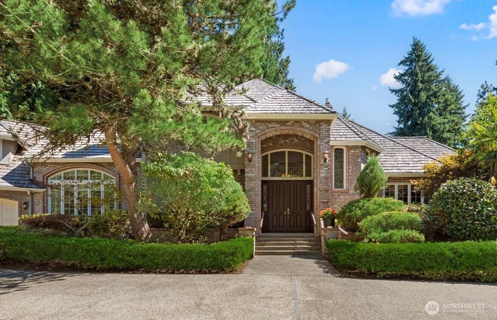 Photo of 7214 204th Drive NE, Redmond, WA 98053 (MLS # 2428882)