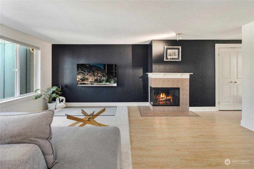 Photo of 300 N 130th Street #5305, Seattle, WA 98133 (MLS # 2164644)