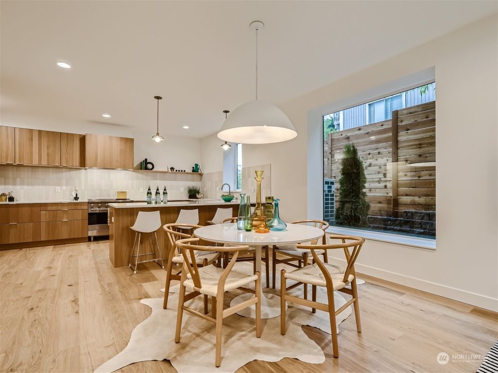 Photo of 514 NE 102nd Street, Seattle, WA 98125 (MLS # 2185606)