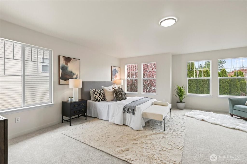 Photo of 401 Graham Avenue NE, Renton, WA 98059 (MLS # 2352207)