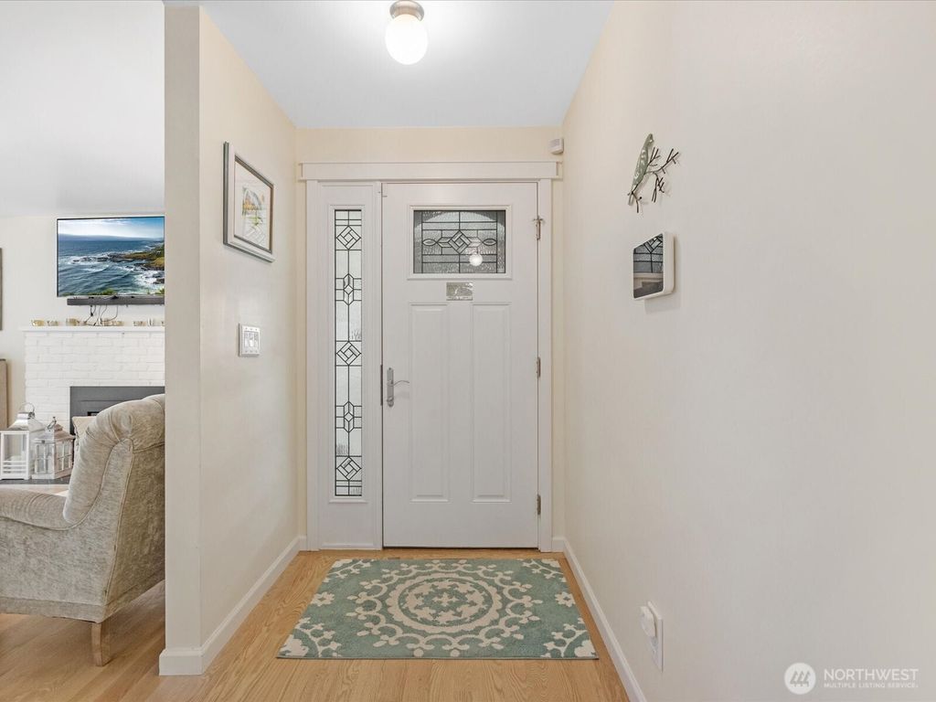 Photo of 19508 88th Avenue W, Edmonds, WA 98026 (MLS # 2422637)
