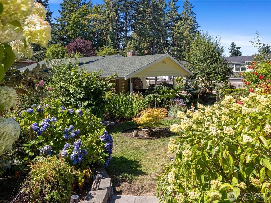 Photo of 19508 88th Avenue W, Edmonds, WA 98026 (MLS # 2422637)