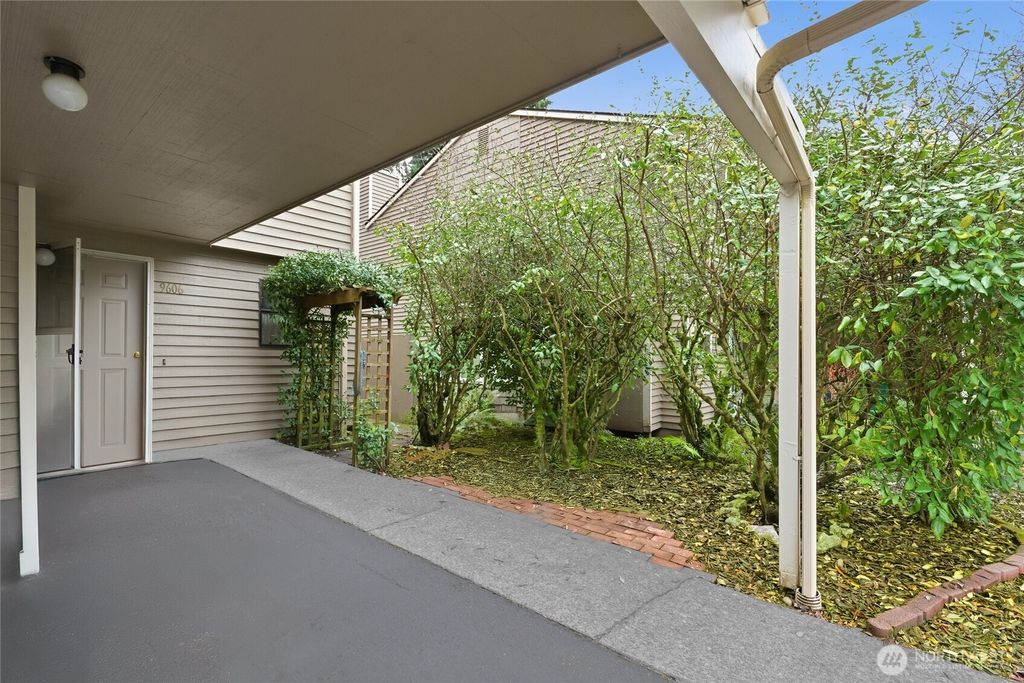 Photo of 9606 NE 121st Lane, Kirkland, WA 98034 (MLS # 2458874)