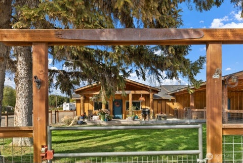 Photo of 2421 Judge Ronald Rd RD #RD, Ellensburg, WA 98926 (MLS # 2590025)
