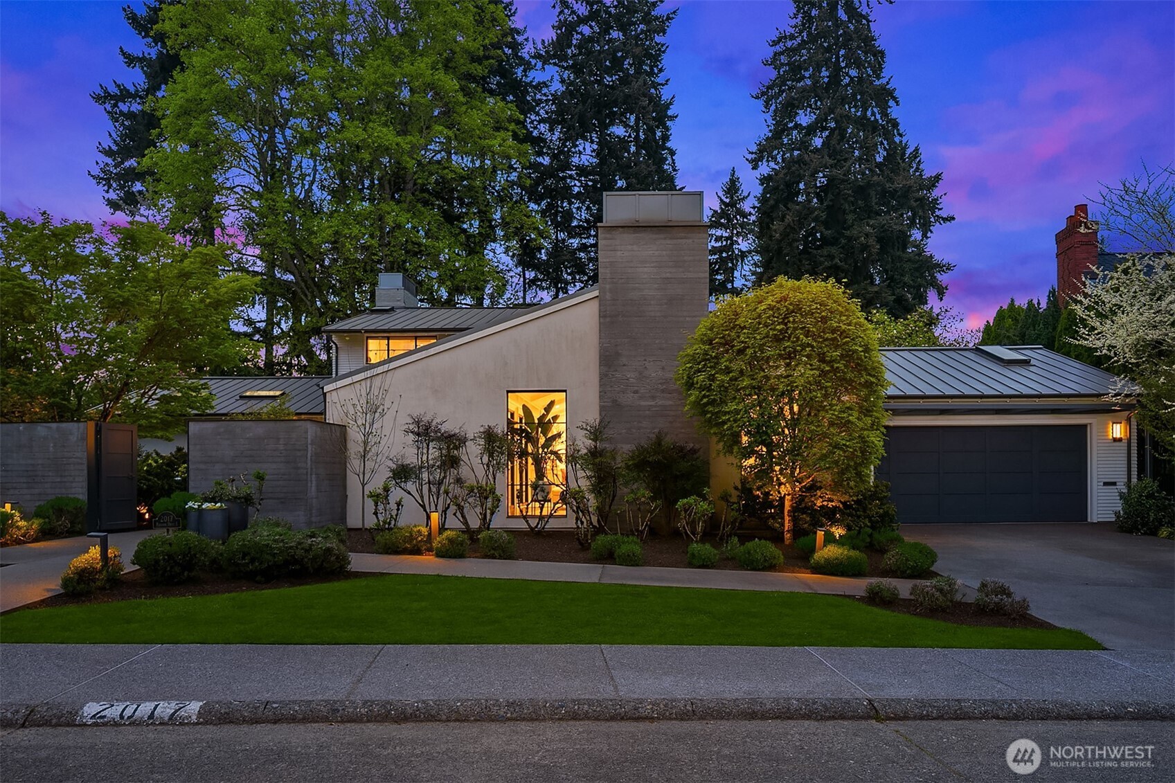 2017 Parkside Drive E