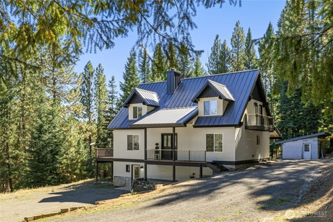 Photo of 451 Wagon Wheel Road, Cle Elum, WA 98922 (MLS # 2584945)