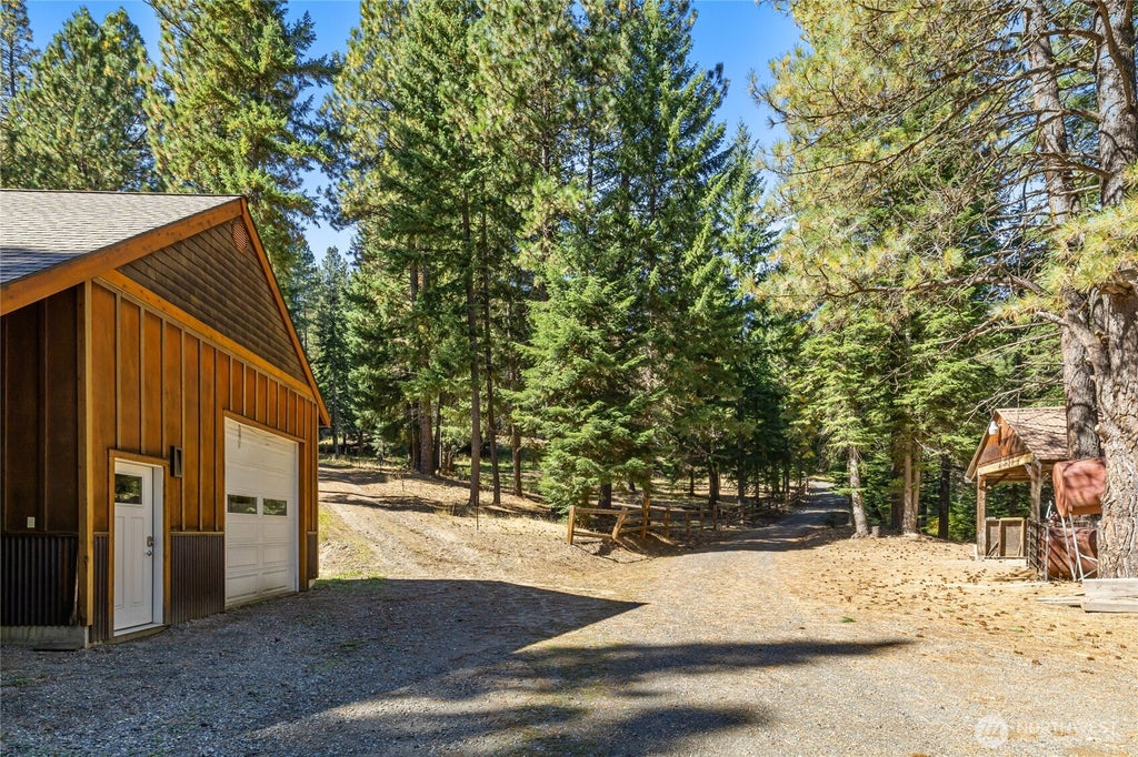 Photo of 451 Wagon Wheel Road, Cle Elum, WA 98922 (MLS # 2584945)
