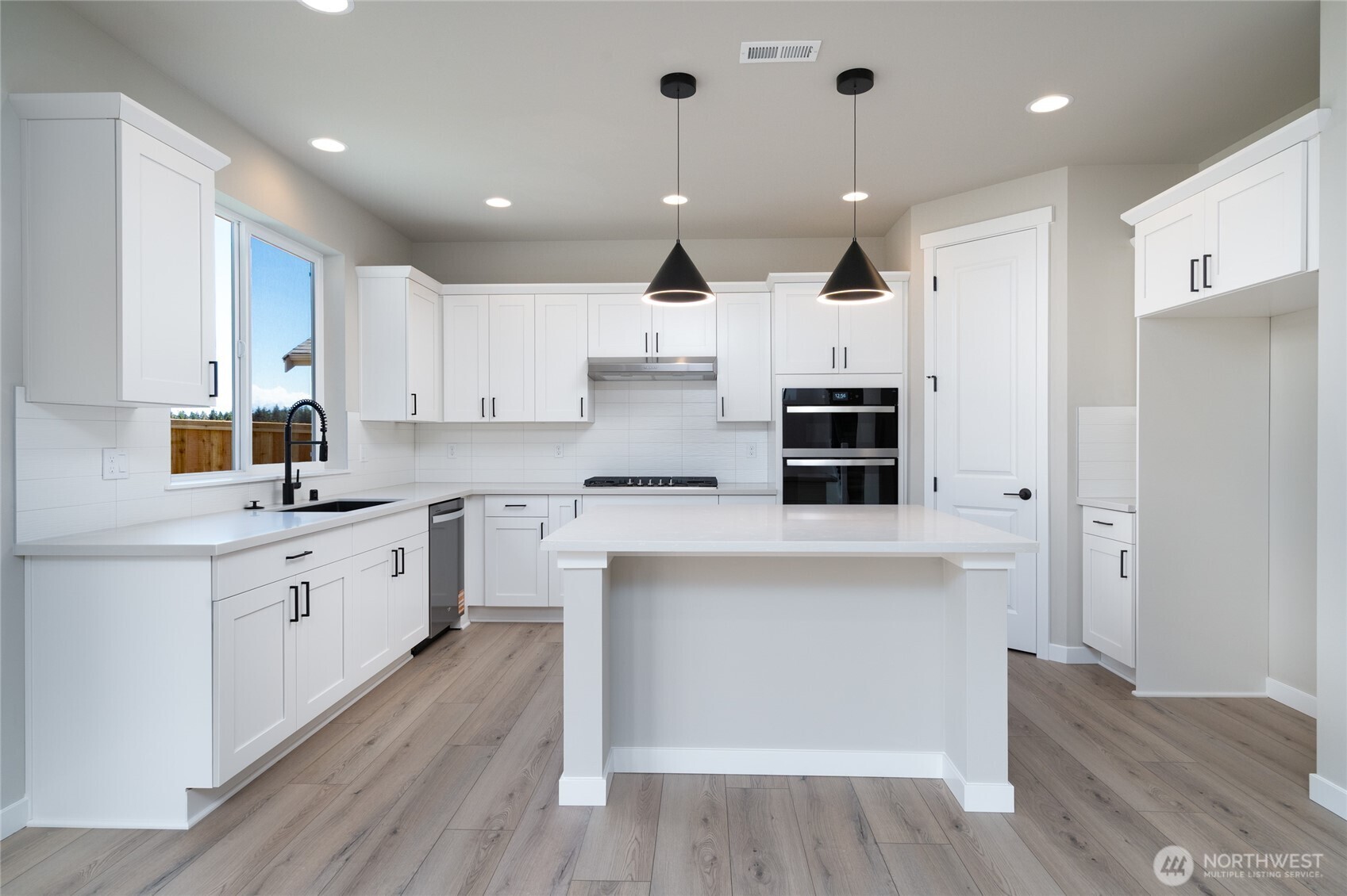 2435 SW Ridgeway Drive