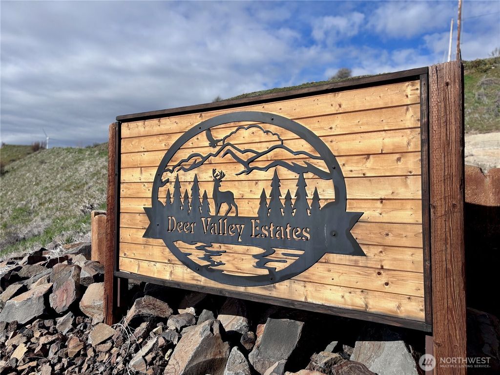 Photo of 731 Deer Valley Drive, Ellensburg, WA 98926 (MLS # 2504046)