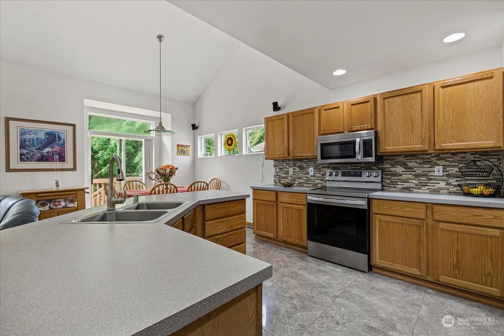Photo of 5002 146th Place SE, Everett, WA 98208 (MLS # 2277230)