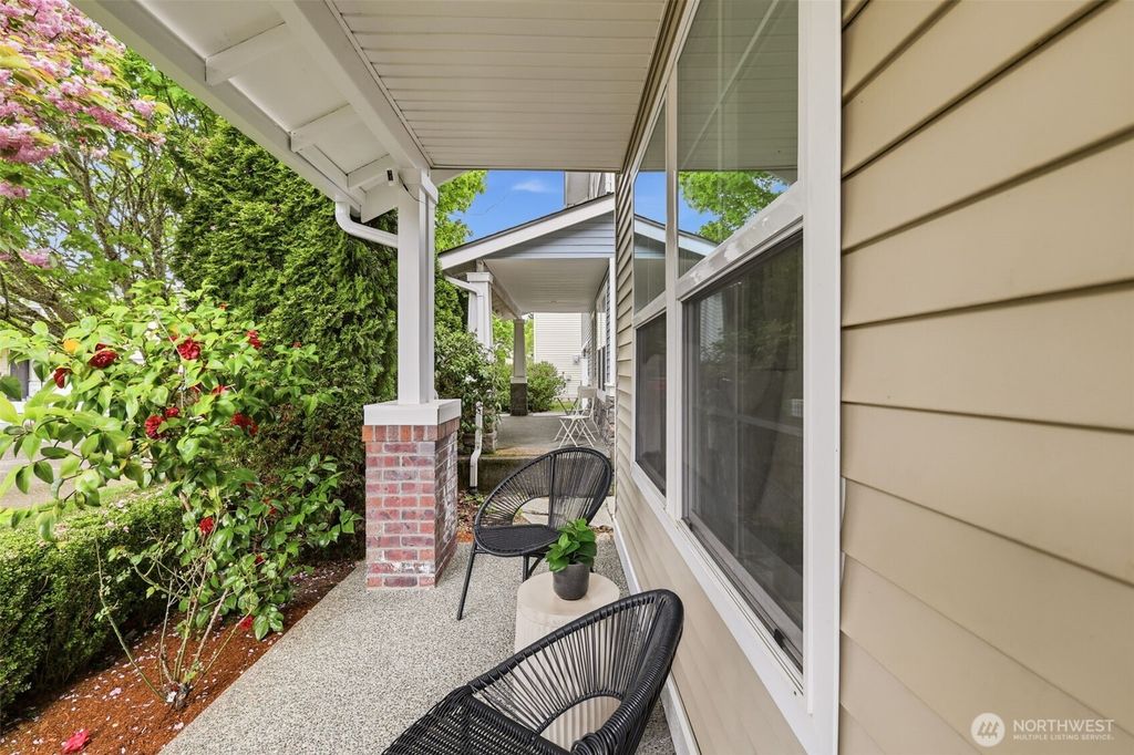 Photo of 2108 250th Place SE, Sammamish, WA 98075 (MLS # 2511442)