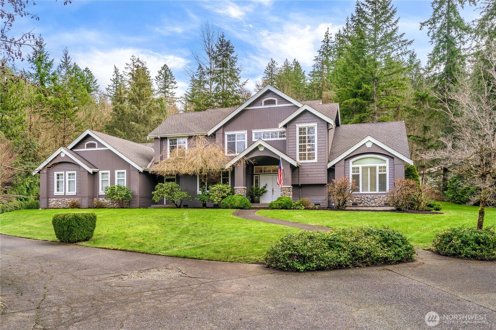 Maple Valley, Washington 98038, United States, 3 Bedrooms Bedrooms, ,3 BathroomsBathrooms,Residential,Pending,78521