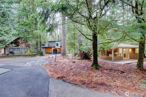 Photo of 1 Cayuse Court, Bellingham, WA 98229 (MLS # 2457616)