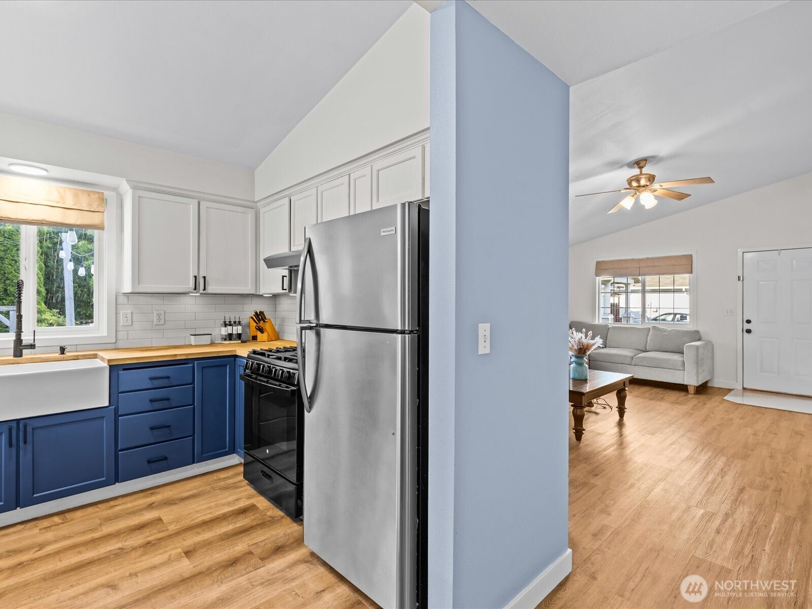 5618 103rd Street NE