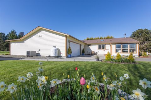 Photo of 1180 Thornton Drive, Sequim, WA 98382 (MLS # 2508902)
