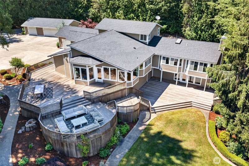 21017 Snag Island Drive East