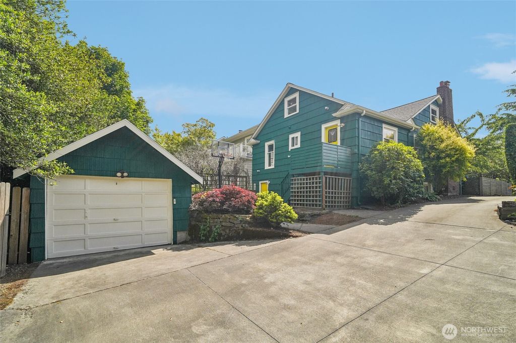 Photo of 2726 34th Avenue S, Seattle, WA 98144 (MLS # 2400420)