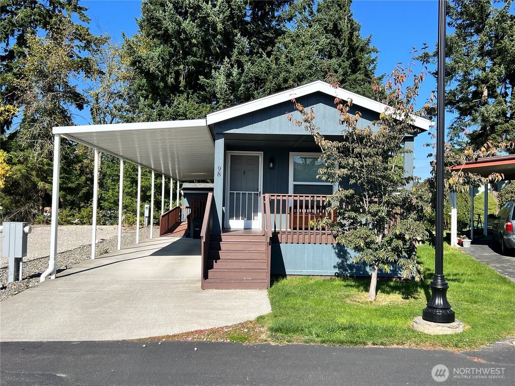 Photo of 2101 S 324th Street #98, Federal Way, WA 98003 (MLS # 2443749)