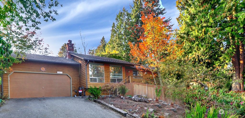 Photo of 18613 Perkins Place NE, Shoreline, WA 98155 (MLS # 2004793)