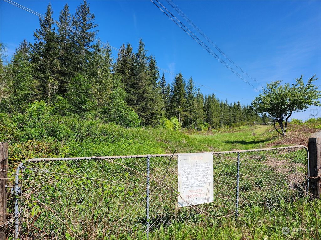 Photo of 34 xxx SE 257th Street, Ravensdale, WA 98051 (MLS # 2132741)