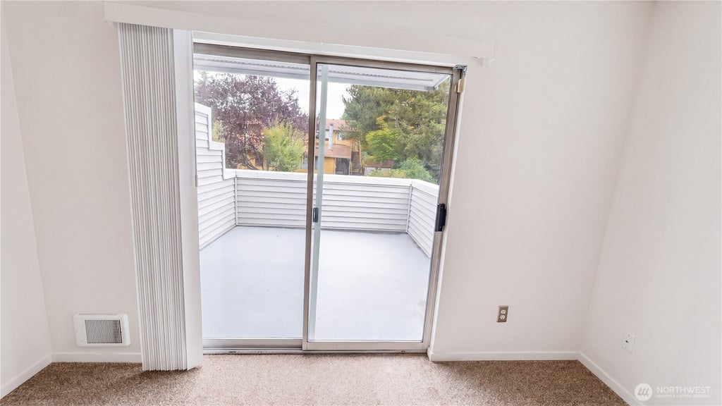 Photo of 442 4th Avenue #442, Kirkland, WA 98033 (MLS # 2575639)