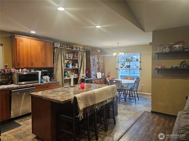 180 Mossyrock Road W