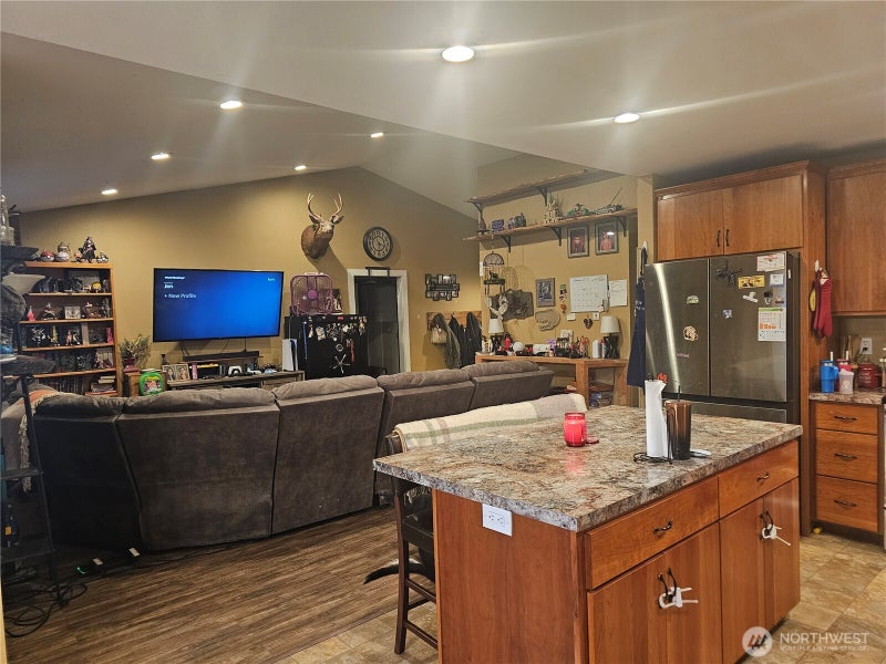 180 Mossyrock Road W