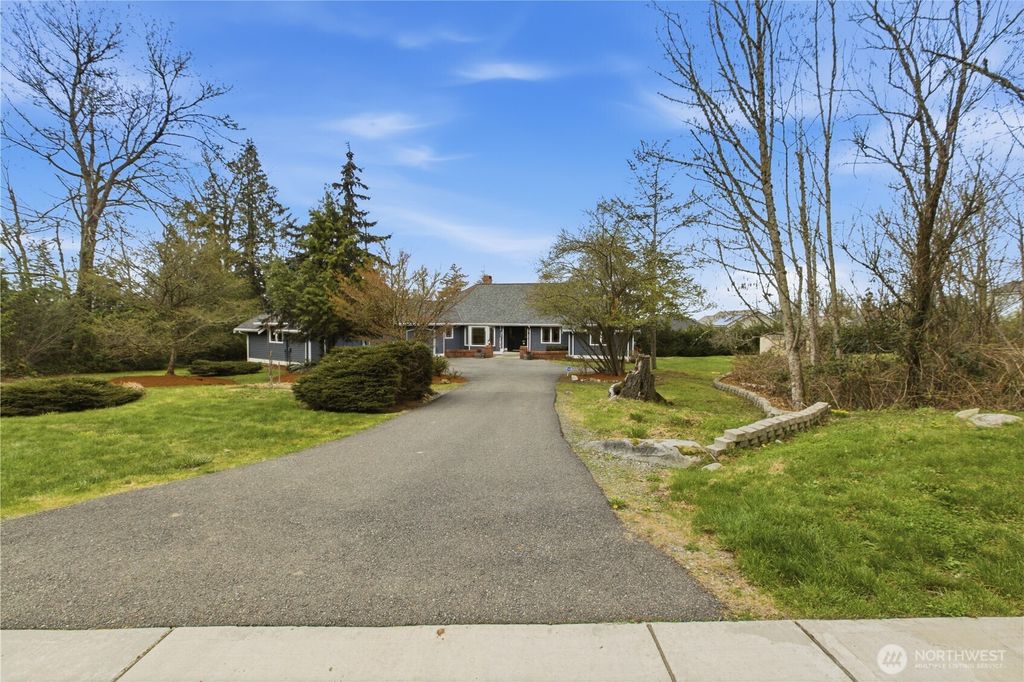 Photo of 26415 204th Avenue SE, Covington, WA 98042 (MLS # 2502288)