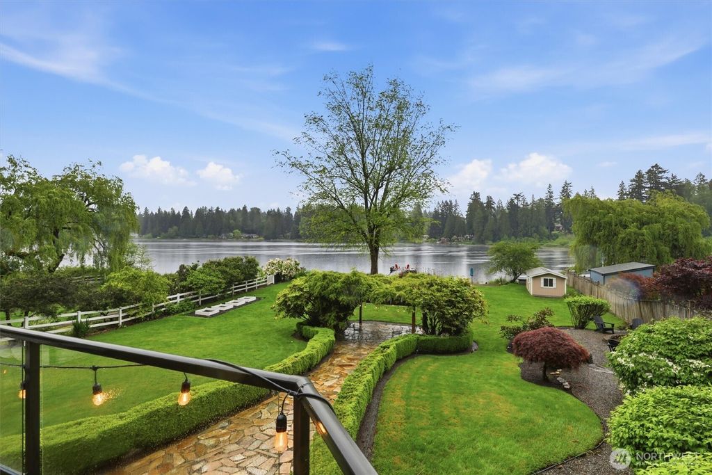 Photo of 14112 W Lake Kathleen Drive SE, Renton, WA 98059 (MLS # 2522354)