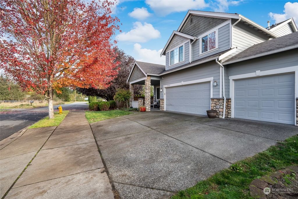 Photo of 11723 55th Avenue NE, Marysville, WA 98271 (MLS # 2305215)