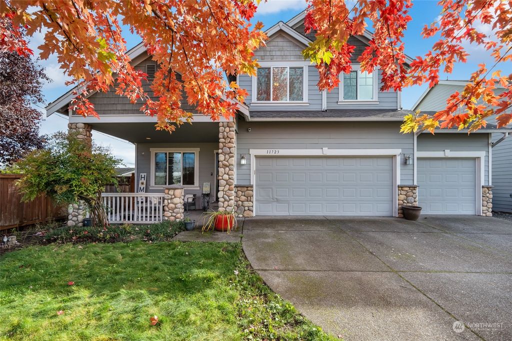 Photo of 11723 55th Avenue NE, Marysville, WA 98271 (MLS # 2305215)
