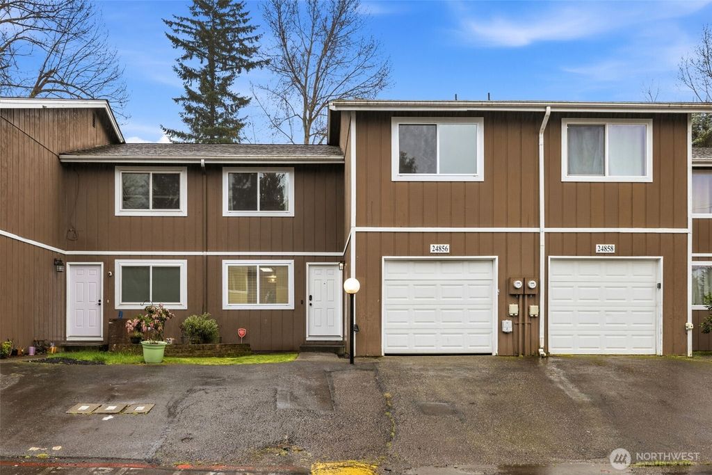 Photo of 24856 145th Lane SE, Kent, WA 98042 (MLS # 2497316)